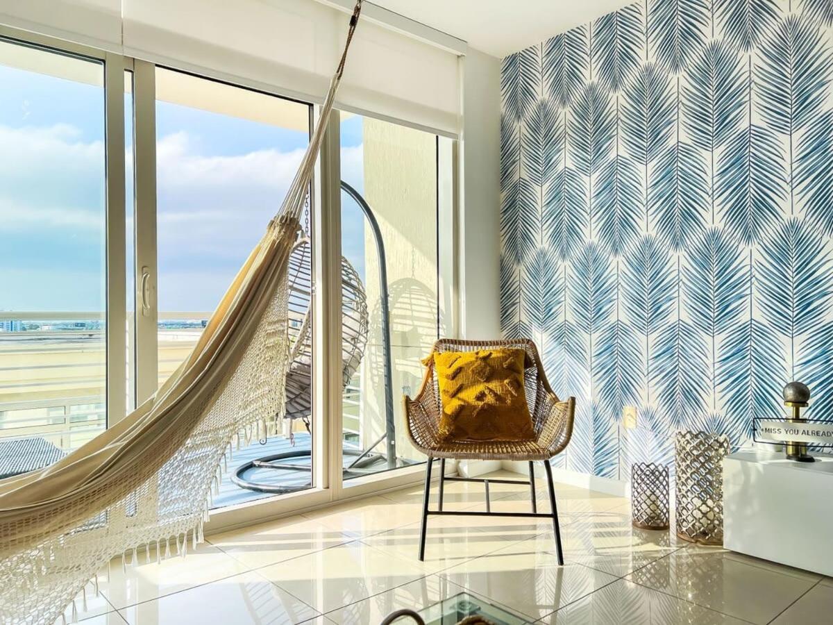 Palm Place Heart Of Miami With Parking Pool And Gym Екстер'єр фото