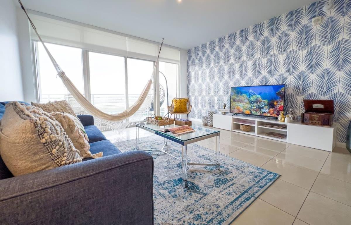 Palm Place Heart Of Miami With Parking Pool And Gym Екстер'єр фото
