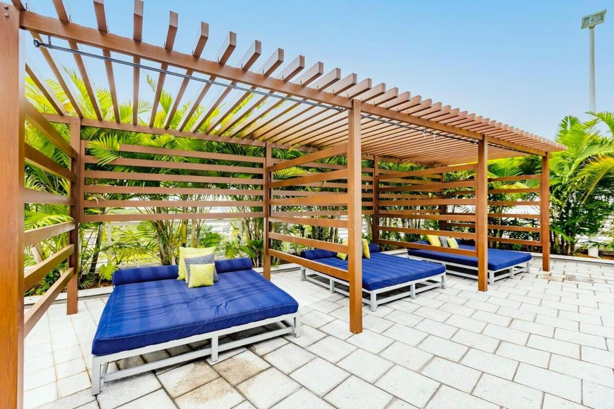 Palm Place Heart Of Miami With Parking Pool And Gym Екстер'єр фото